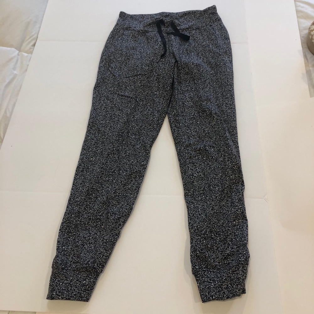 Lululemon joggers